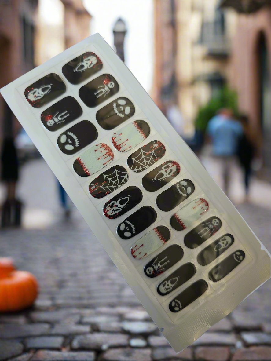 Spooky Black and White Halloween Nail Stickers: Perfect for a Frightfully Fun Manicure! www.swipeongel.com