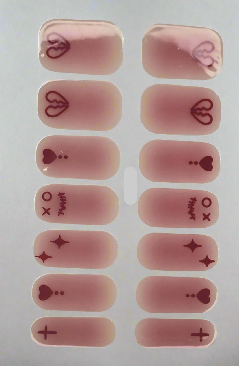 Cameo pink nails with heart stickers www.swipeongel.com