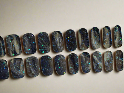  Shiny Dark Blue Nail Stickers for a Glamorous Look www.swpeongel.com