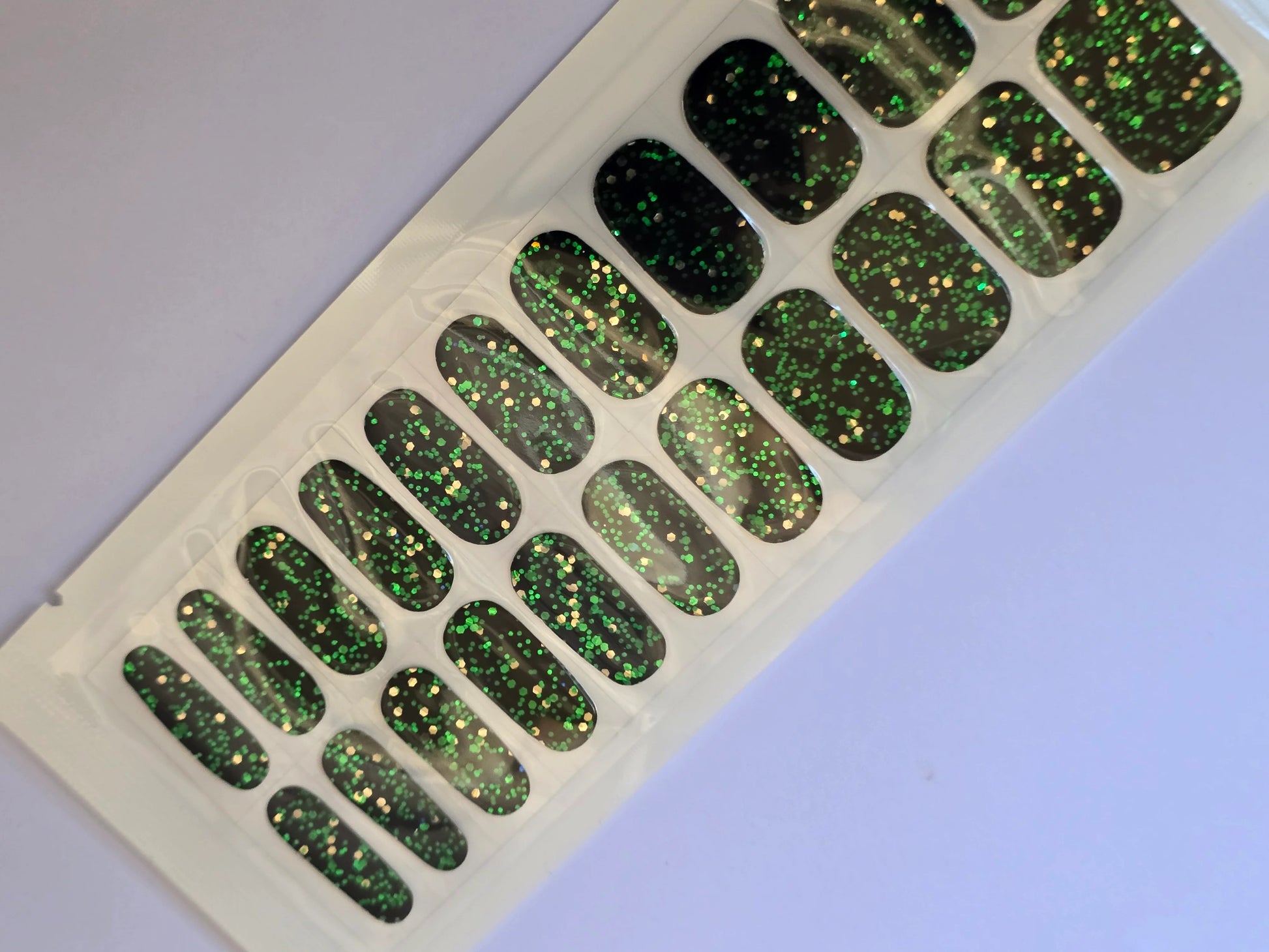 Glitter Sparkle Nail Sticker Gel: Shine Bright with Stunning Designs! www.swipeongel.com