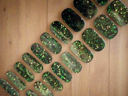 Glitter Sparkle Nail Sticker Gel: Shine Bright with Stunning Designs! www.swipeongel.com