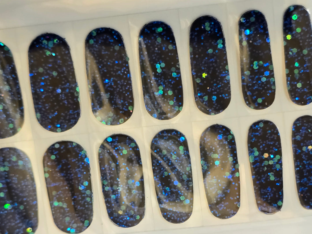  Shiny Dark Blue Nail Stickers for a Glamorous Look www.swpeongel.com