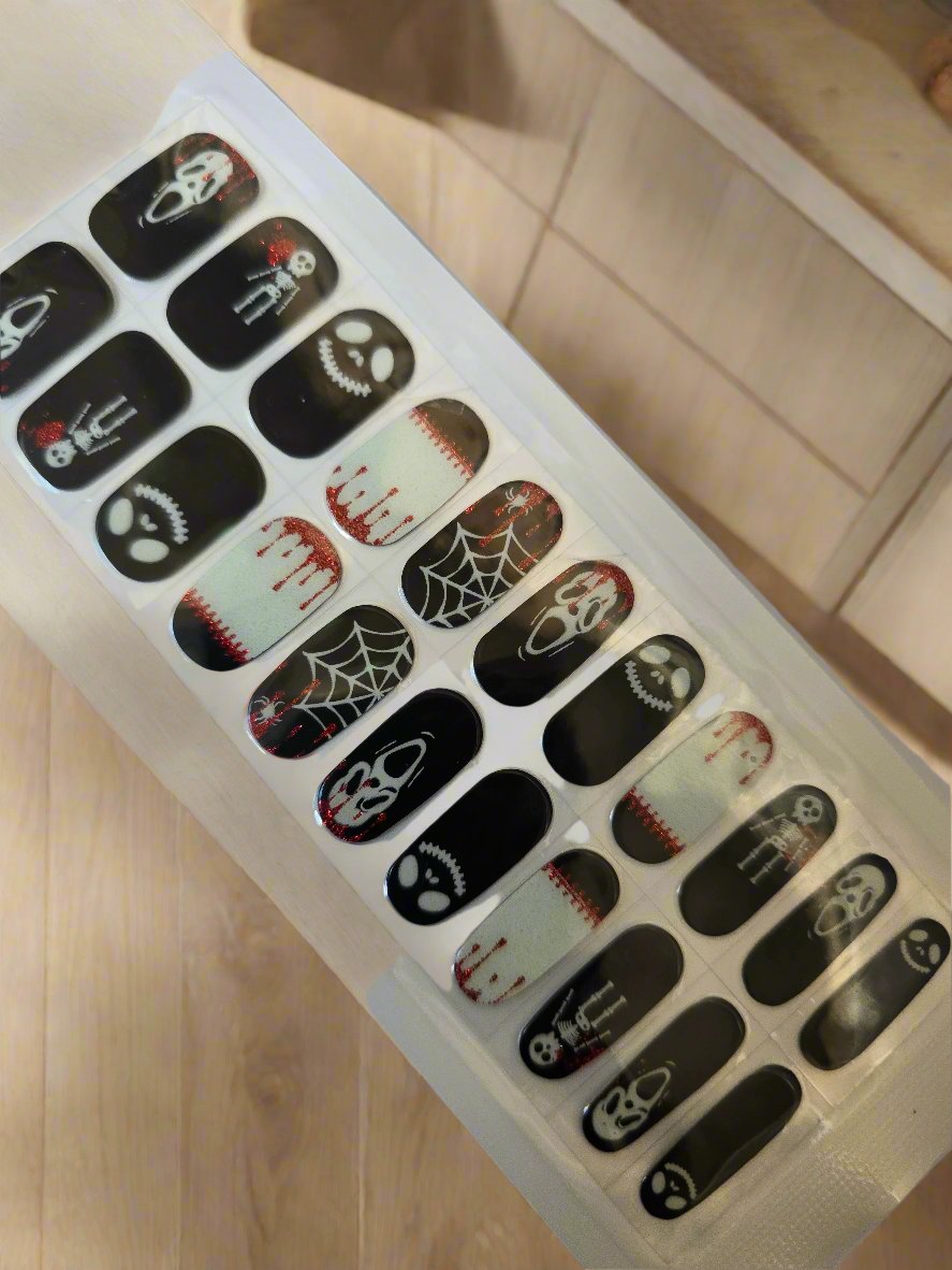 Spooky Black and White Halloween Nail Stickers: Perfect for a Frightfully Fun Manicure! www.swipeongel.com