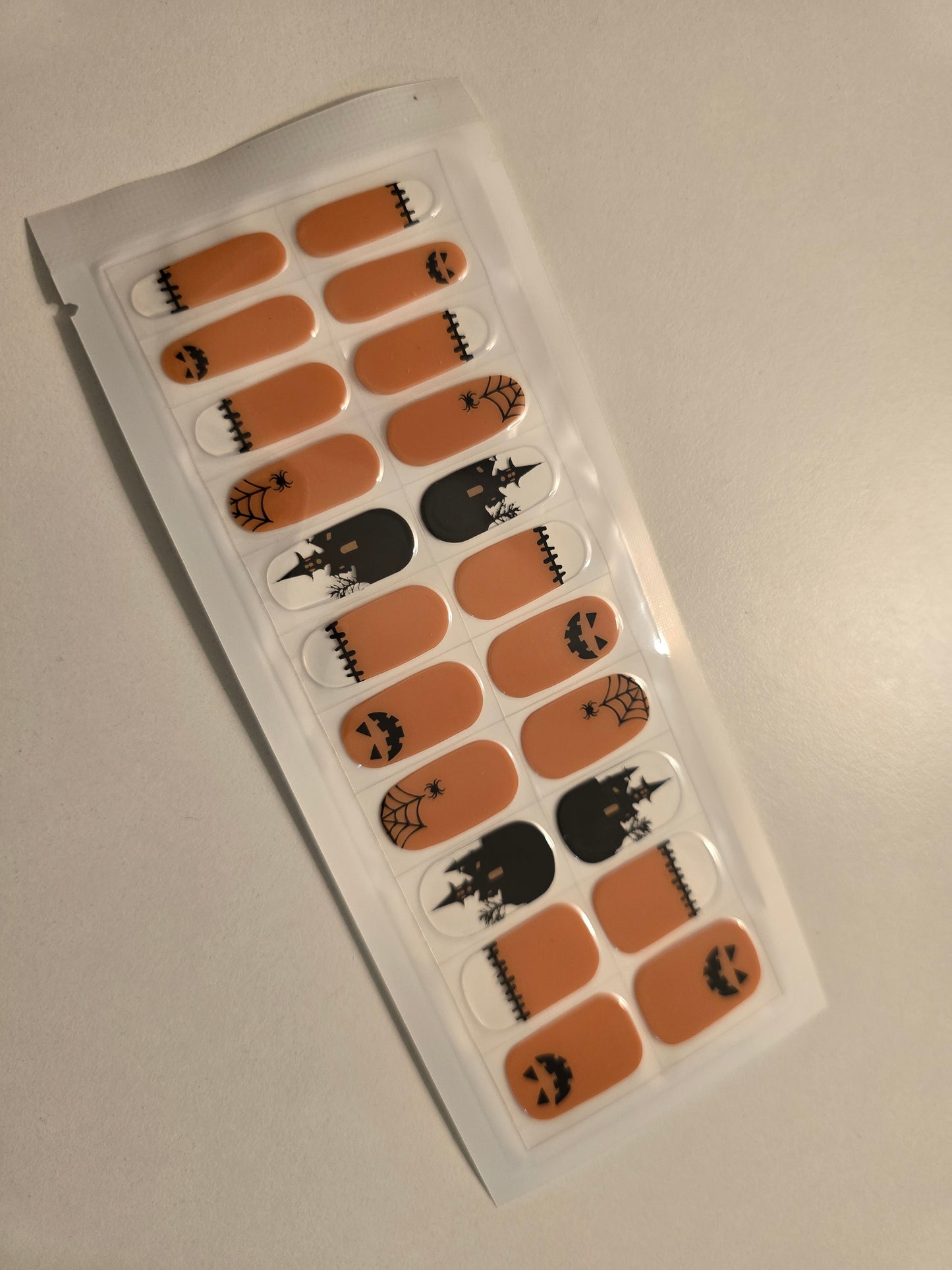 Spooky Halloween Nail Stickers Perfect for Completing Your Party Look| www.swipeongel.com