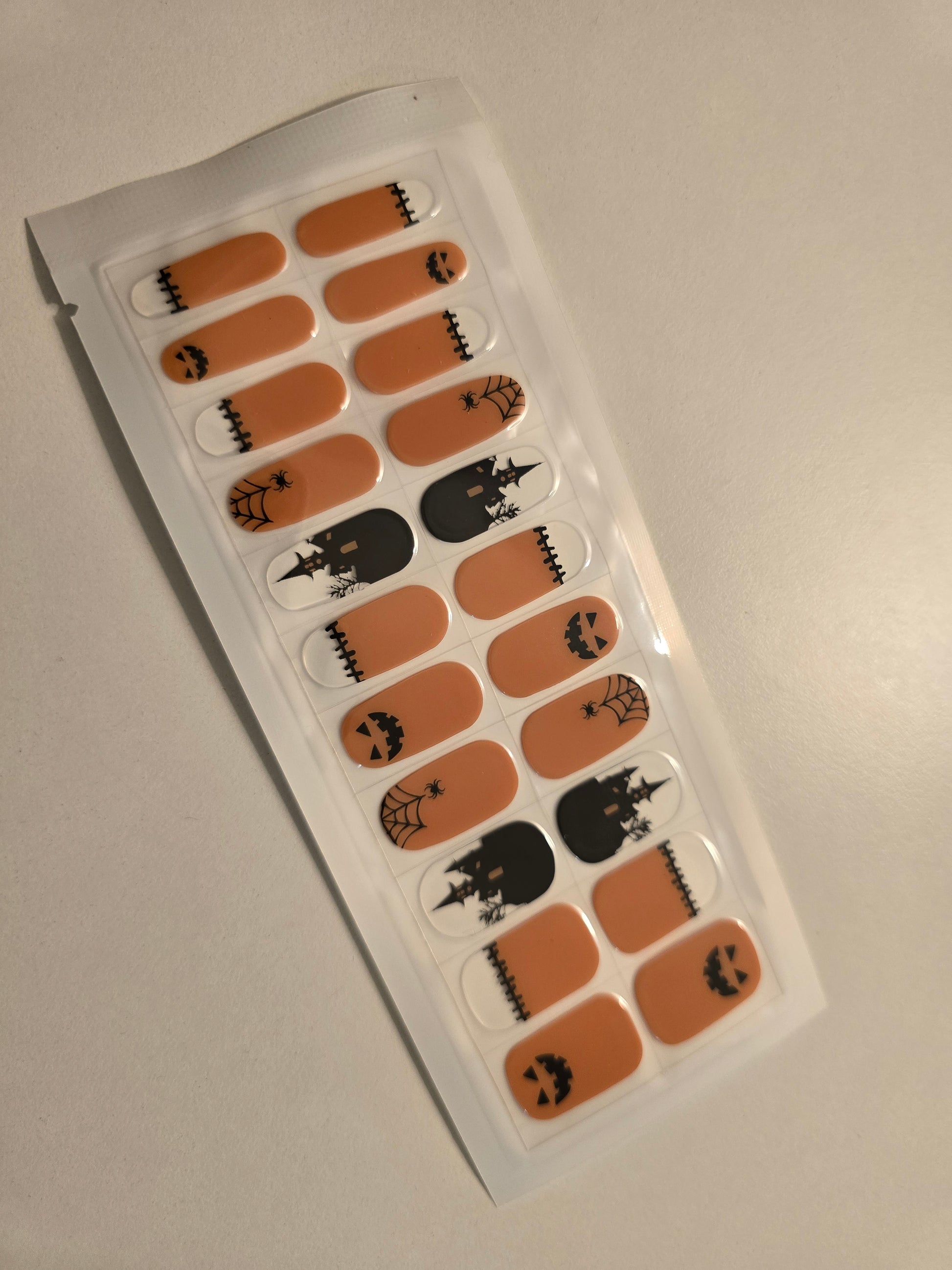 Spooky Halloween Nail Stickers Perfect for Completing Your Party Look| www.swipeongel.com
