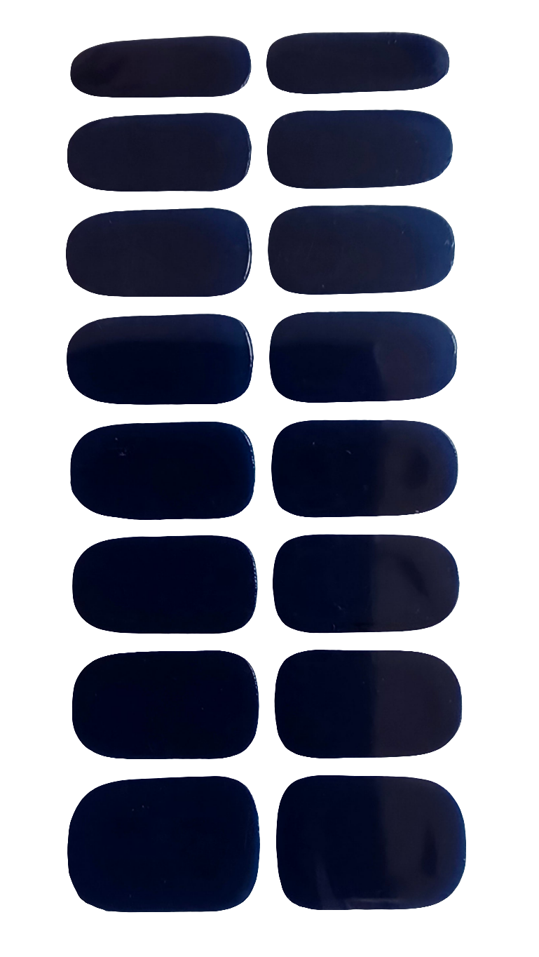 Elegant Dark Blue Nails: A Timeless Trend