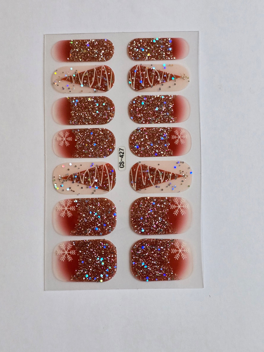 Burgundy Shine: Gorgeous Maroon Glitter Nails"