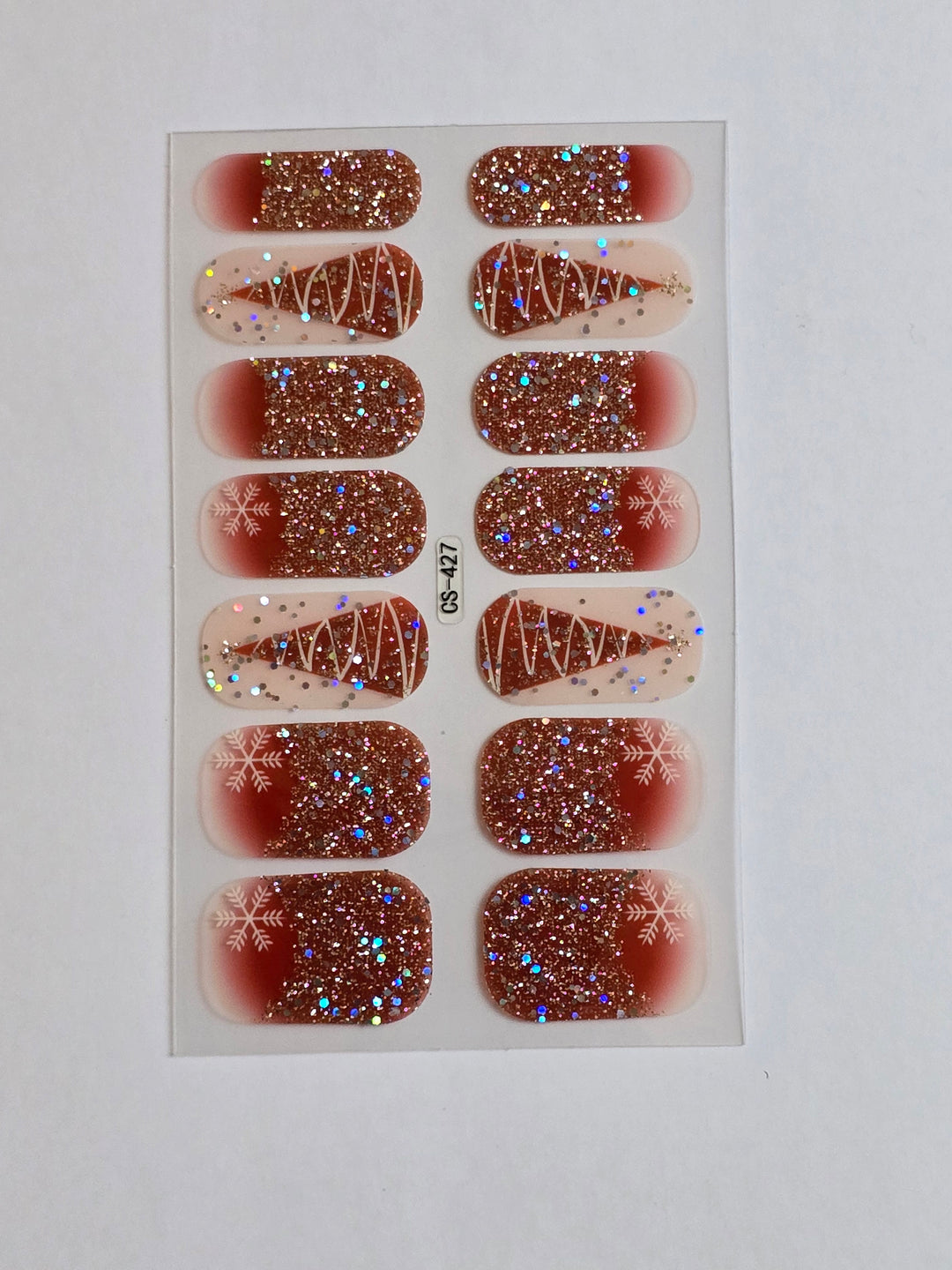 Burgundy Shine: Gorgeous Maroon Glitter Nails"