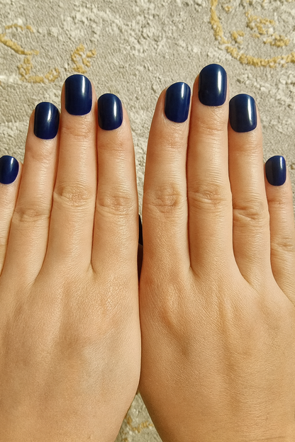 Elegant Dark Blue Nails: A Timeless Trend